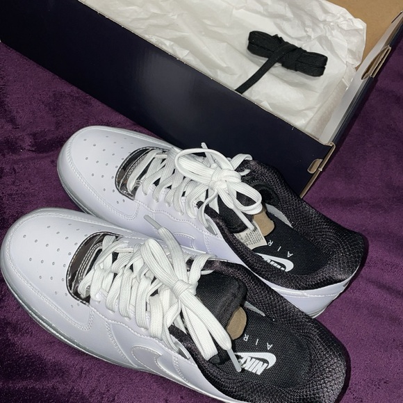 All New Air Force 1’s Women Nike Air… trimmed in silver soles, w/ brand written - Picture 4 of 6